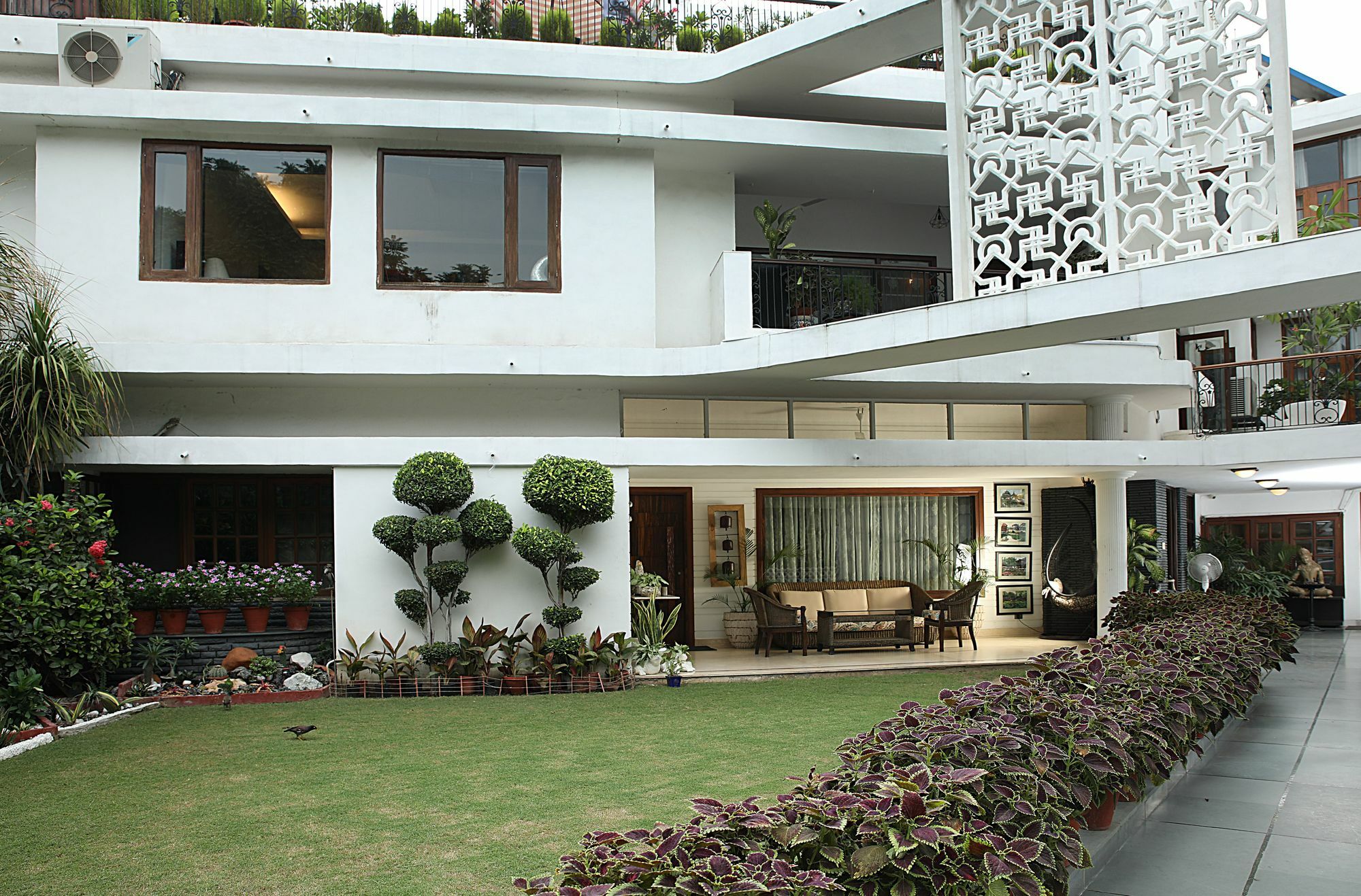 Ahuja Residency Golf Links Nova Deli Exterior foto