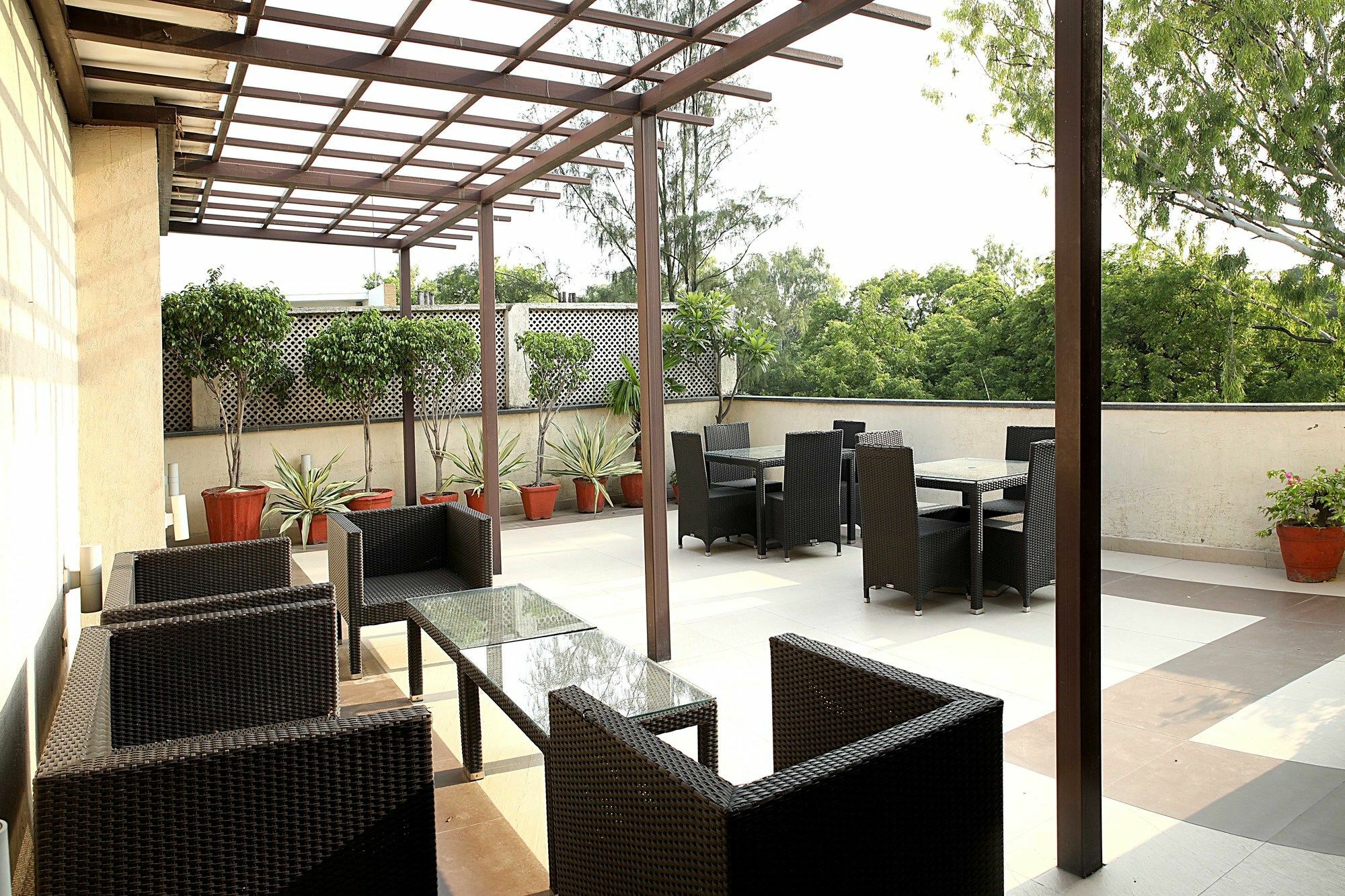 Ahuja Residency Golf Links Nova Deli Exterior foto