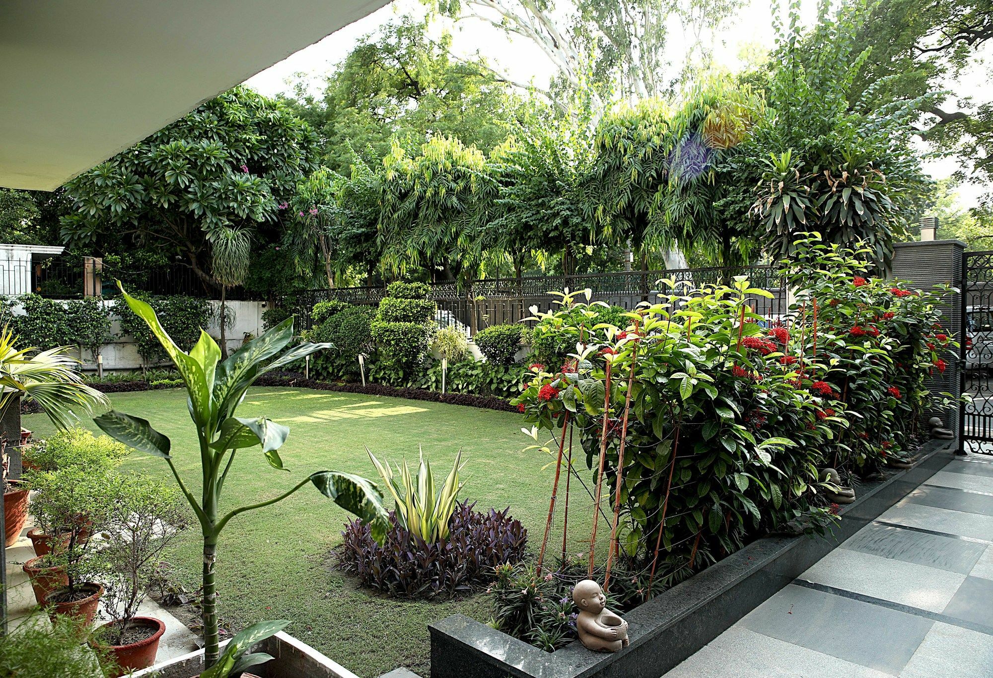 Ahuja Residency Golf Links Nova Deli Exterior foto